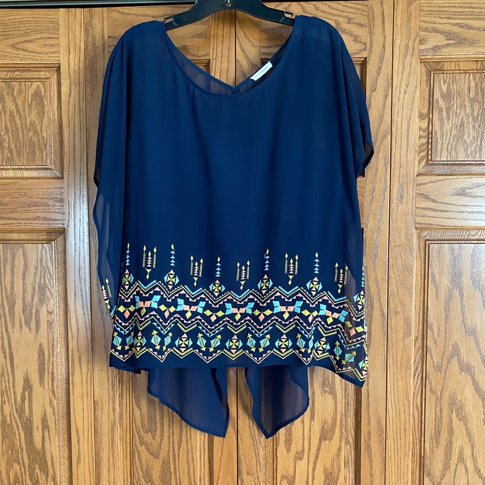 BLU PEPPER PONCHO TOP